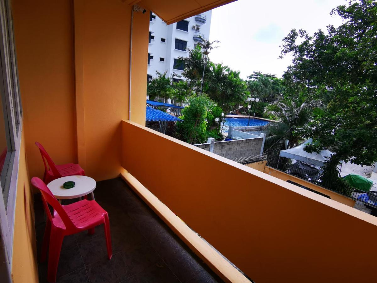 Lpm Room Tanjung Bungah  Exterior foto