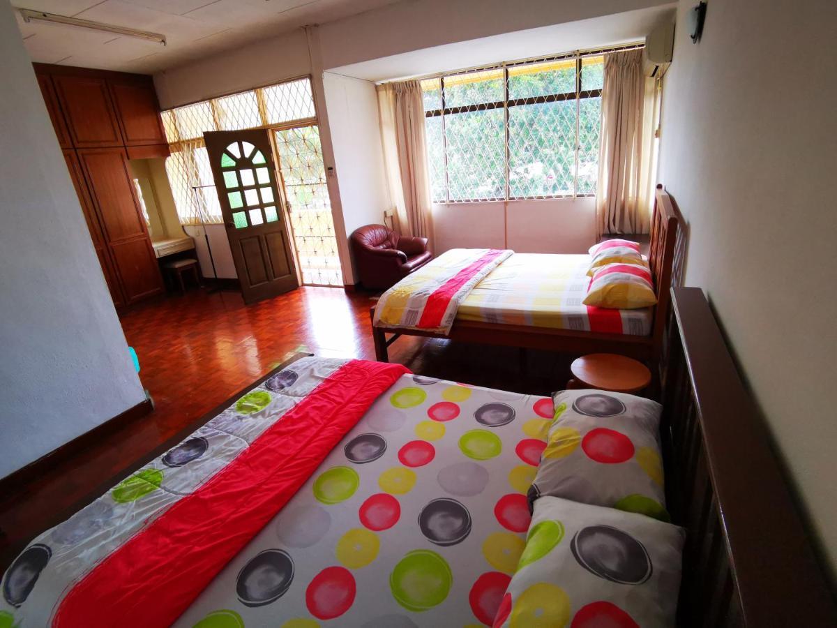 Lpm Room Tanjung Bungah  Exterior foto